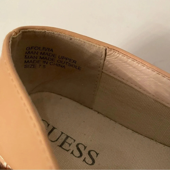 ✨ Guess Glitter Flats! Woman’s Size 7.5 ✨ - Picture 4 of 8